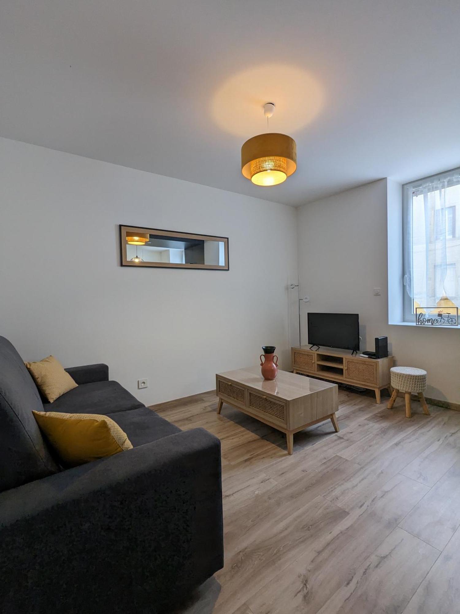 Douceur Roannaise Apartment Roanne Luaran gambar